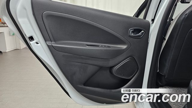 Renault Korea Zoe 2021 — photo 15