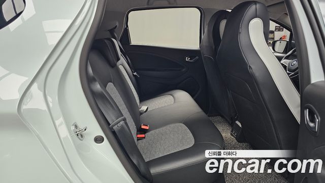 Renault Korea Zoe 2021 — photo 16