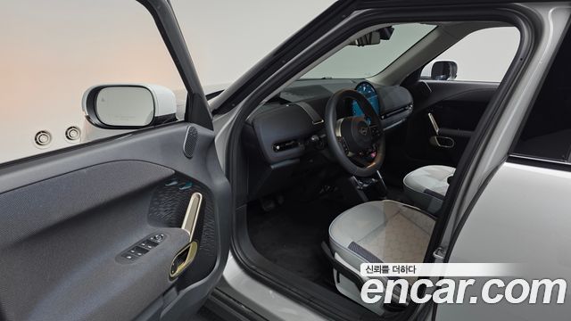 Mini Aceman 2026 — photo 13