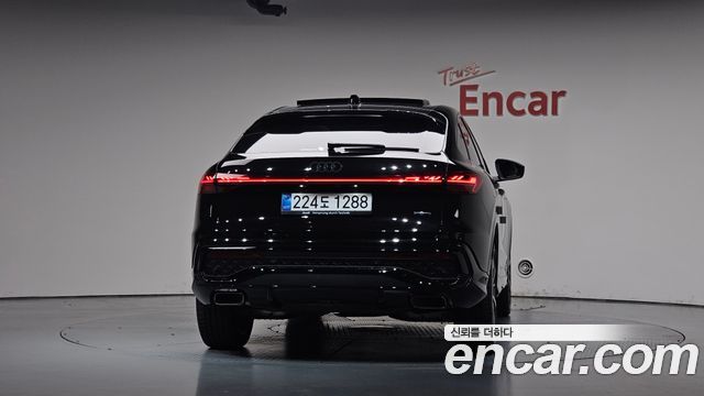 Audi Q5 2025 — photo 4