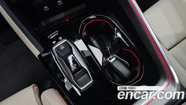 Audi Q5 2025 — photo 12
