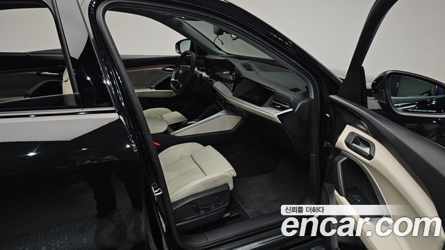 Audi Q5 2025 — photo 17