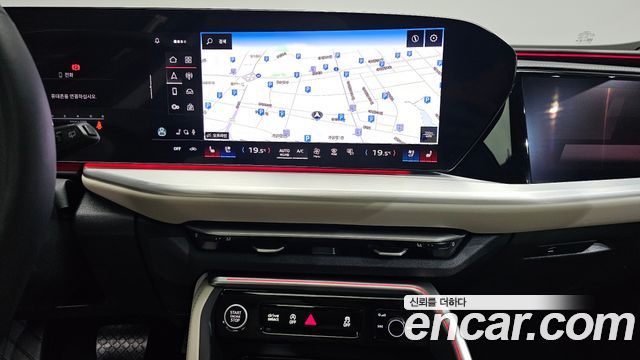 Audi Q5 2025 — photo 20