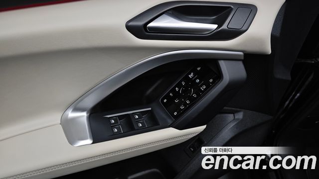 Audi Q5 2025 — photo 24