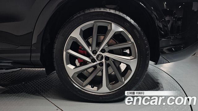 Audi Q5 2025 — photo 7