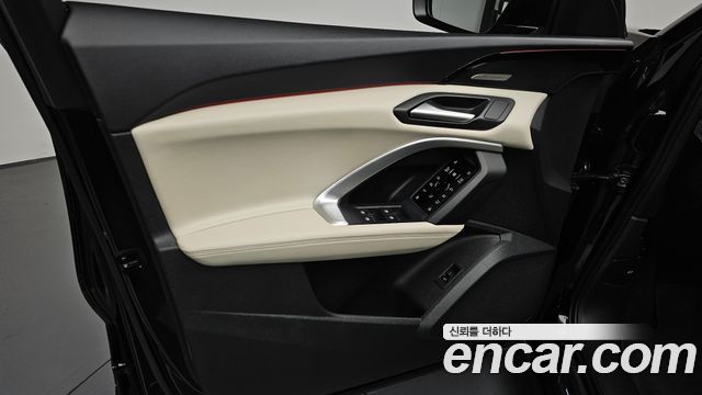 Audi Q5 2025 — photo 14