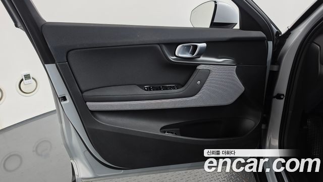 Polestar Polestar 2 2022 — photo 14