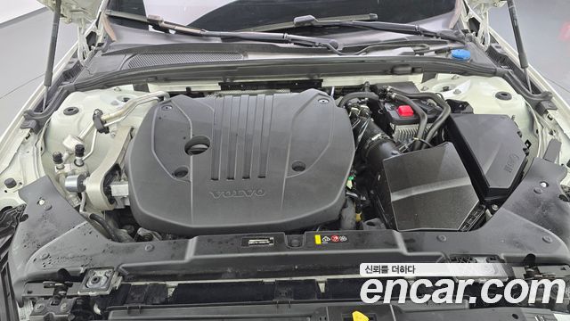 Volvo S60 2021 — photo 6