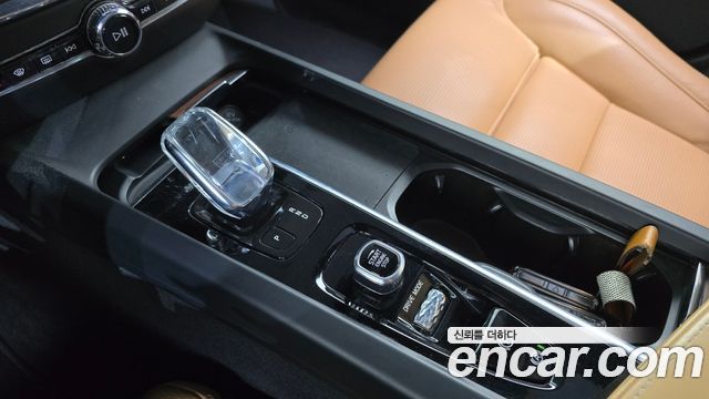 Volvo S60 2021 — photo 9