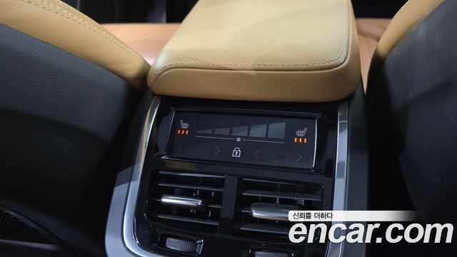 Volvo S60 2021 — photo 19