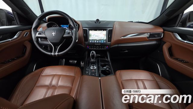 Maserati Levante 2017 — photo 7