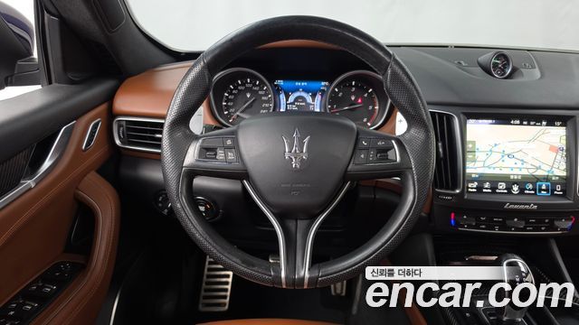 Maserati Levante 2017 — photo 13