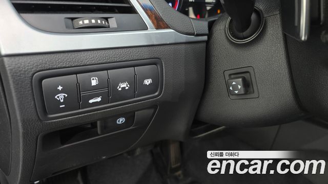 Hyundai Genesis 2016 — photo 17