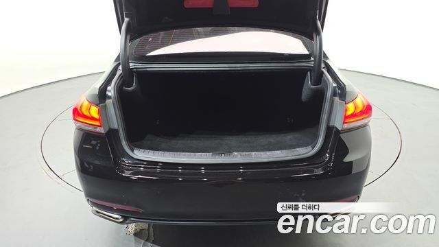 Hyundai Genesis 2016 — photo 19