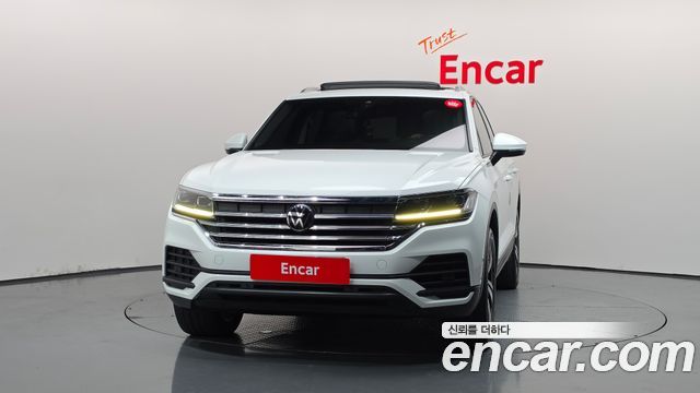Volkswagen Touareg 2021 — photo 3