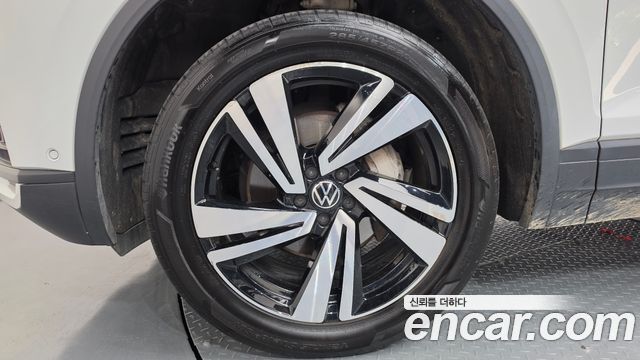 Volkswagen Touareg 2021 — photo 5