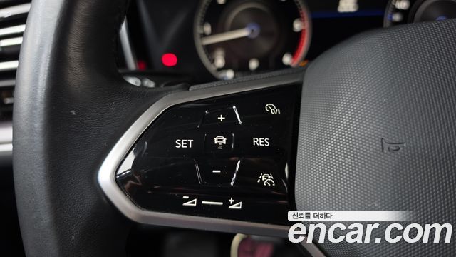 Volkswagen Touareg 2021 — photo 24