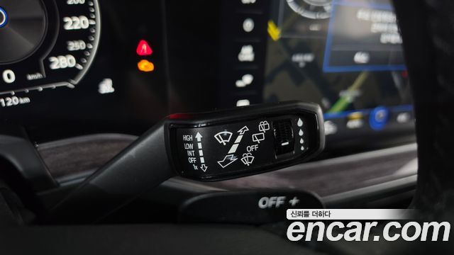 Volkswagen Touareg 2021 — photo 30