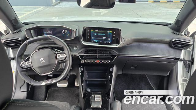 Peugeot 2008 2023 — photo 10