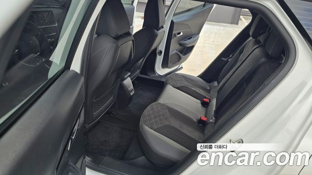 Peugeot 2008 2023 — photo 14
