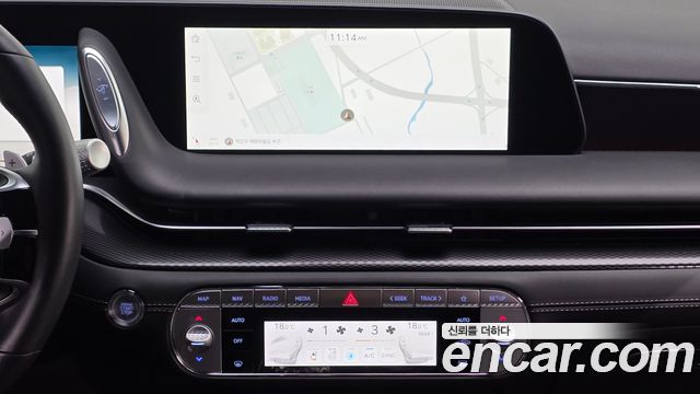 Genesis G90 2023 — photo 15