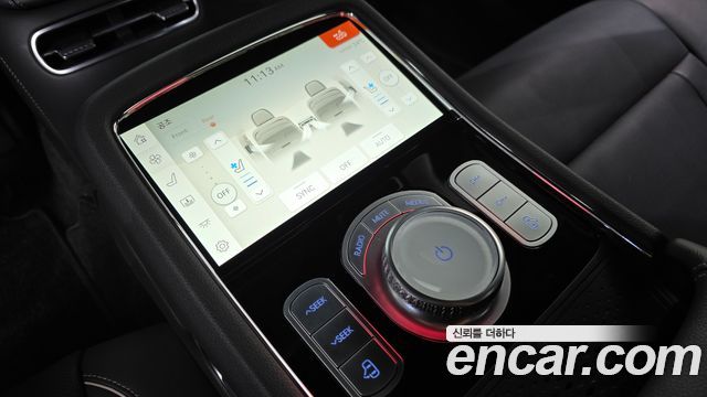 Genesis G90 2023 — photo 19