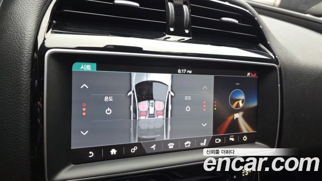 Jaguar XE 2017 — photo 18