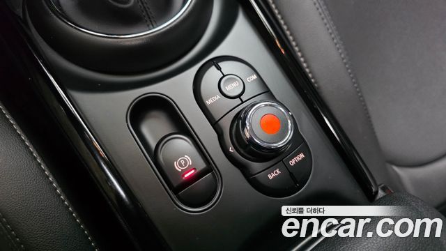Mini Clubman 2022 — photo 30