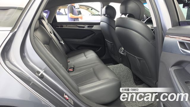 Hyundai Genesis 2016 — photo 12