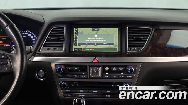 Hyundai Genesis 2016 — photo 14