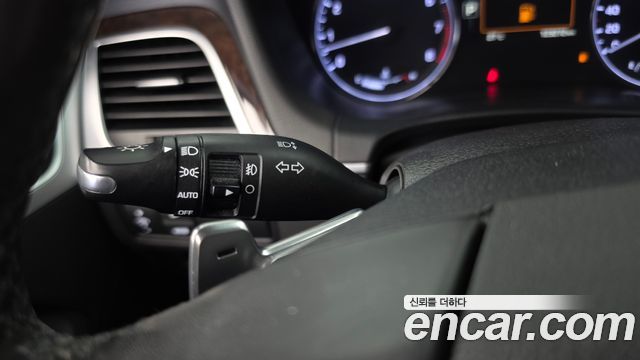 Hyundai Genesis 2016 — photo 16