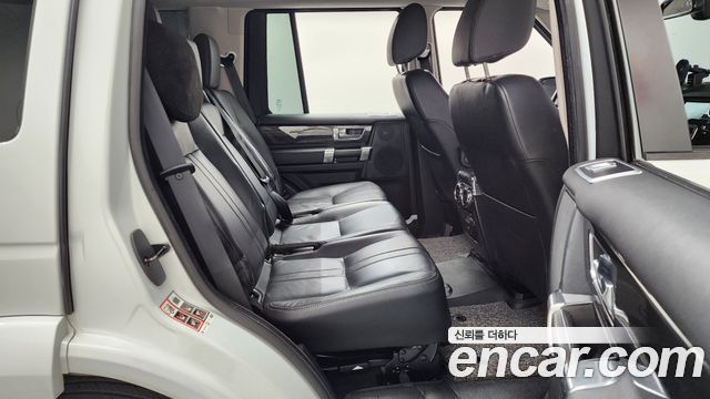 Land Rover Discovery 2013 — photo 12