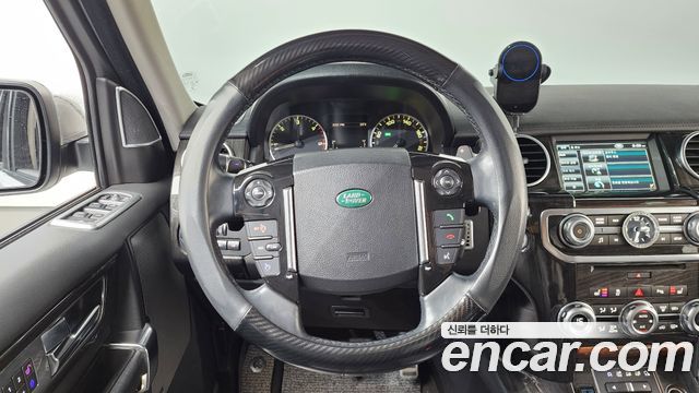 Land Rover Discovery 2013 — photo 13