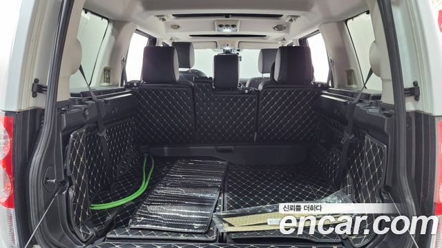 Land Rover Discovery 2013 — photo 20