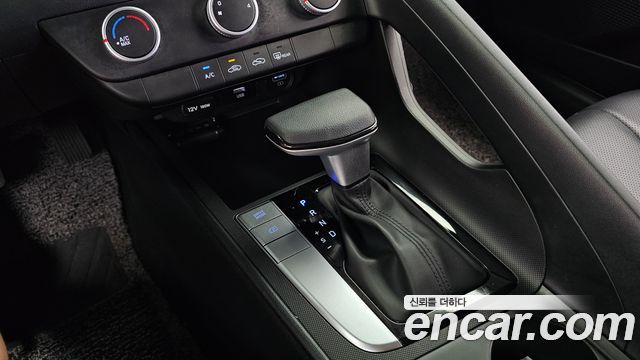 Hyundai AVANTE 2023 — photo 12
