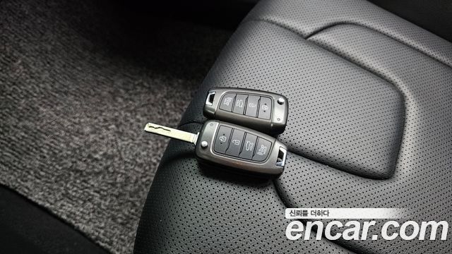 Hyundai AVANTE 2023 — photo 22