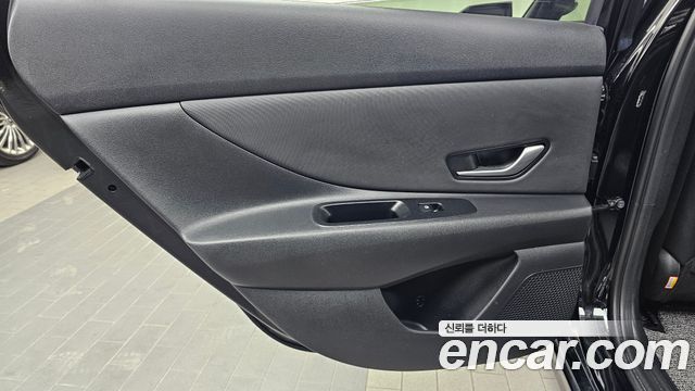 Hyundai AVANTE 2023 — photo 15