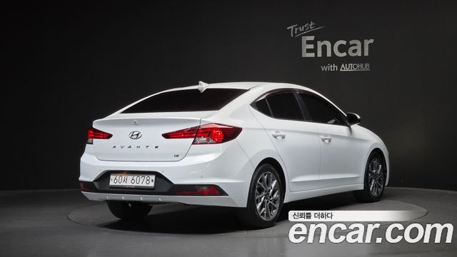Hyundai AVANTE 2019 — photo 2