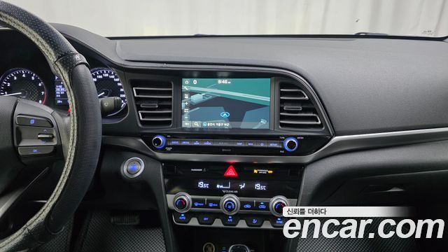 Hyundai AVANTE 2019 — photo 20