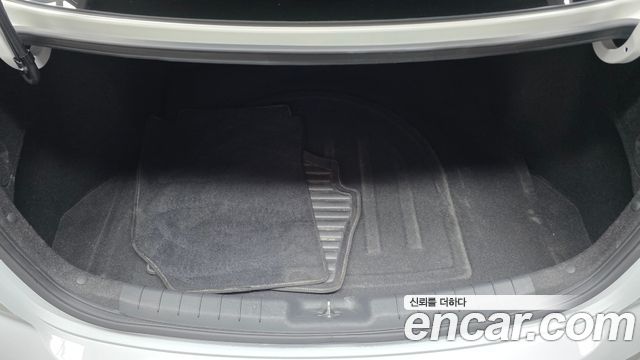 Hyundai AVANTE 2019 — photo 26