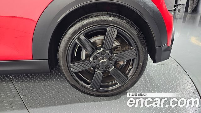 Mini Cooper Convertible 2023 — photo 7