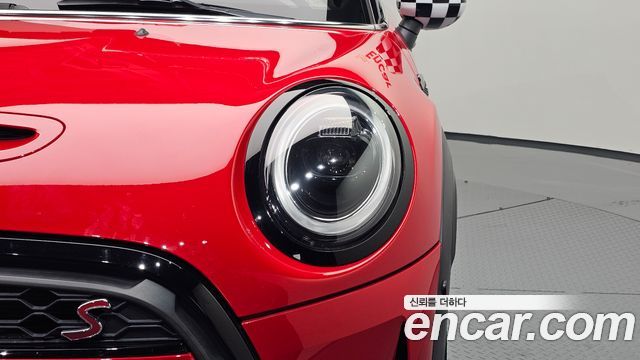 Mini Cooper Convertible 2023 — photo 8