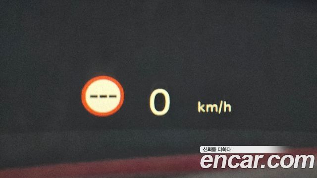 Mini Cooper Convertible 2023 — photo 28