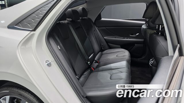 Hyundai AVANTE 2026 — photo 17