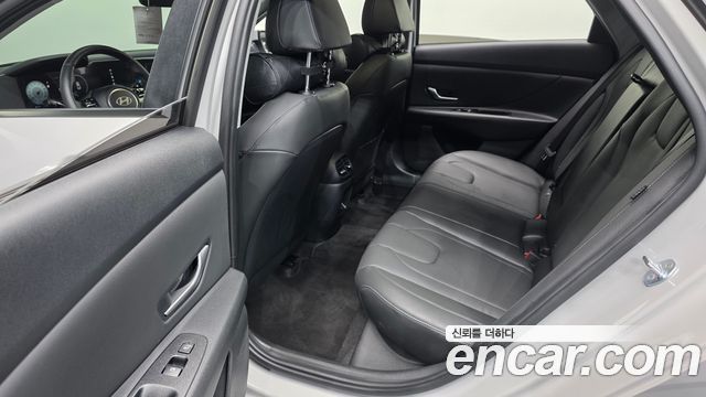 Hyundai AVANTE 2026 — photo 18