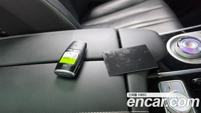Genesis GV80 2020 — photo 21
