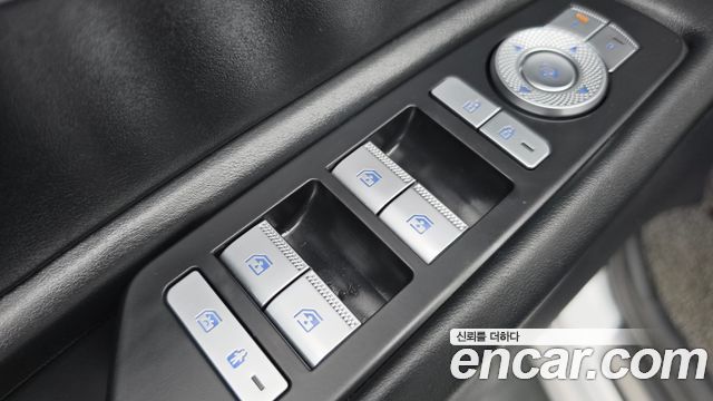 Genesis GV80 2020 — photo 29