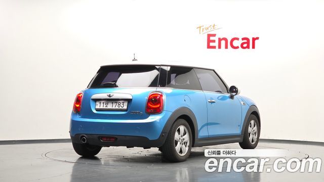 Mini Cooper 2015 — photo 2