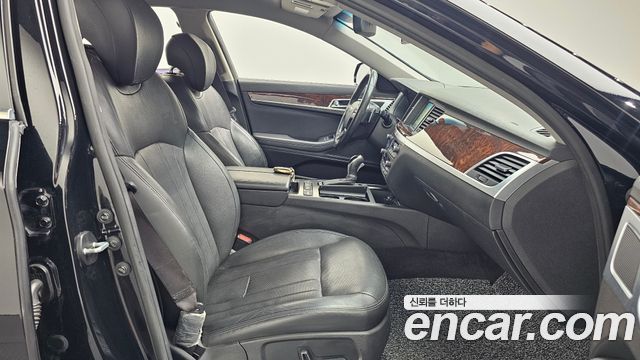 Hyundai Genesis 2016 — photo 17