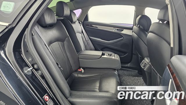 Hyundai Genesis 2016 — photo 18